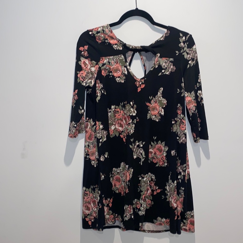Floral long sleeve cotton dress. Size medium. Worn once.